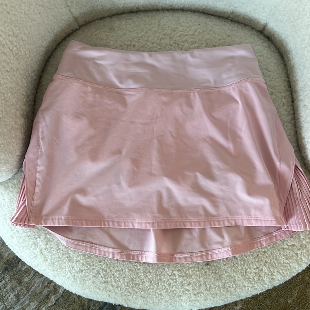 Light pink lululemon skirt